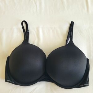 Victoria's Secret T-Shirt Plunge Push Up Bra
